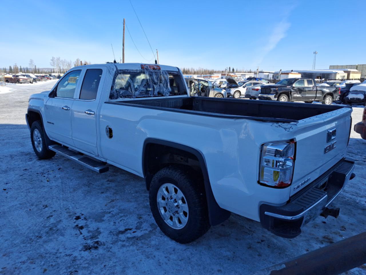 2015 GMC Sierra - Image 2