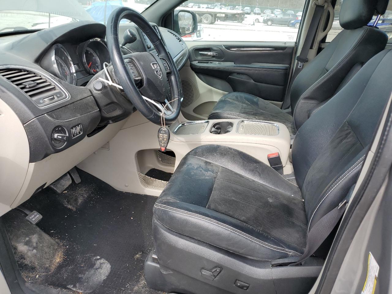 2016 Dodge Caravan - Image 7