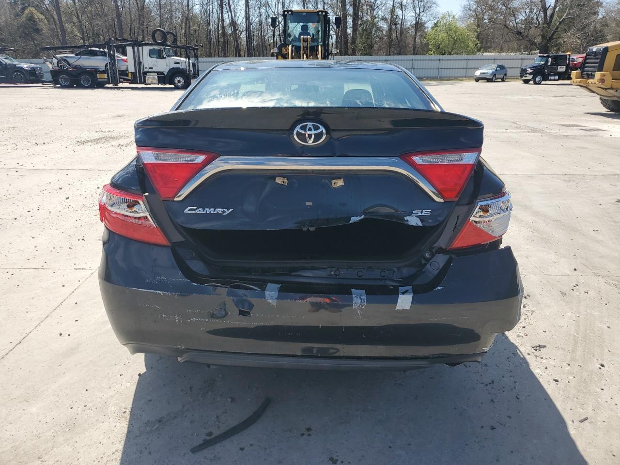 2017 Toyota Camry - Image 6