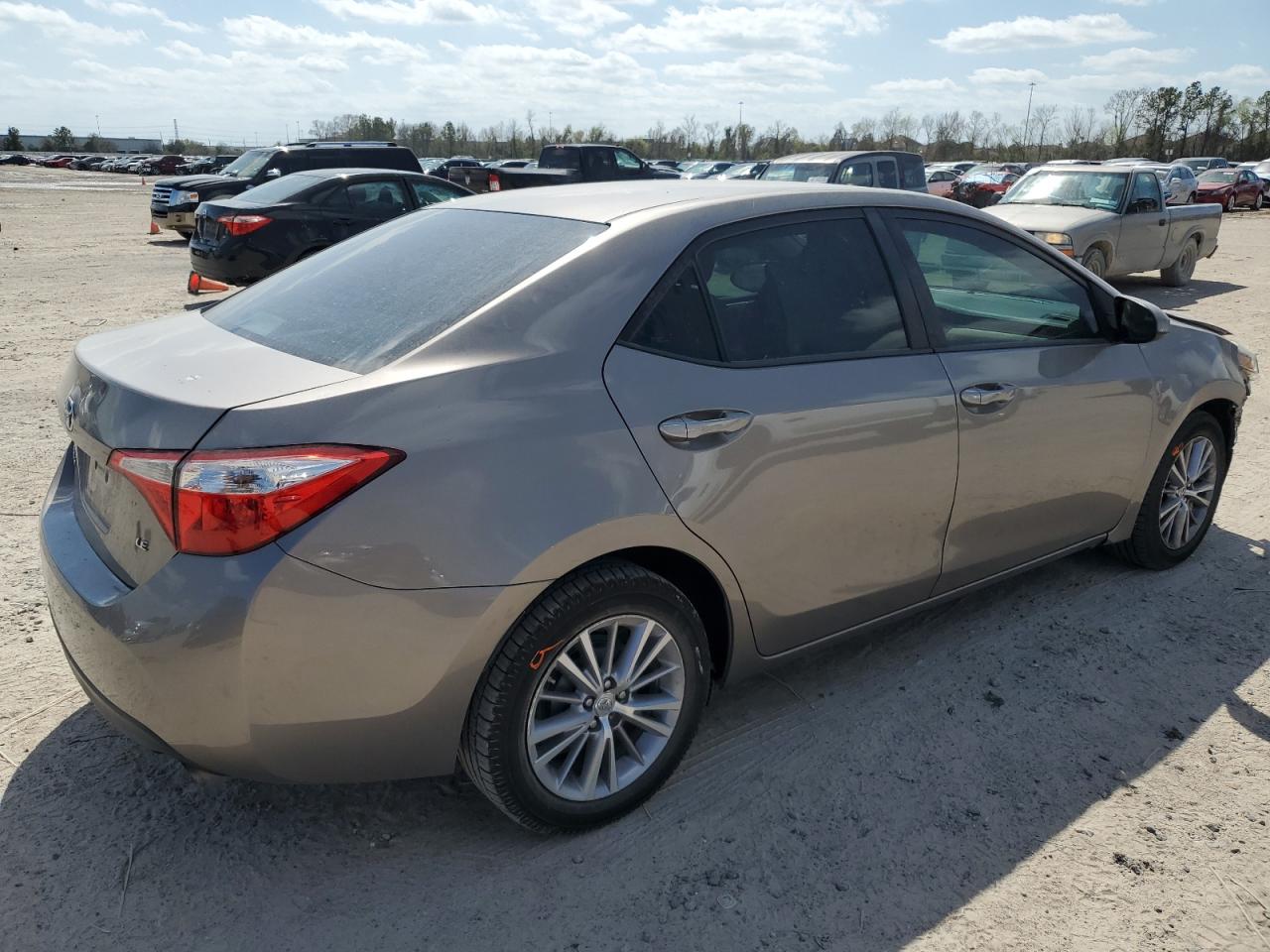 2015 Toyota Corolla - Image 3