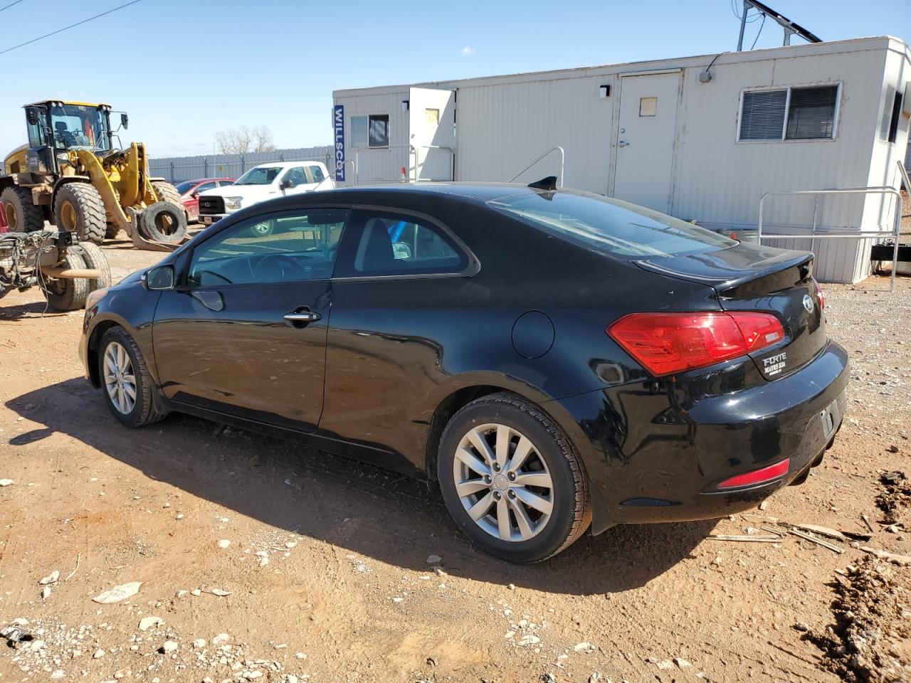 2016 Kia Forte - Image 2