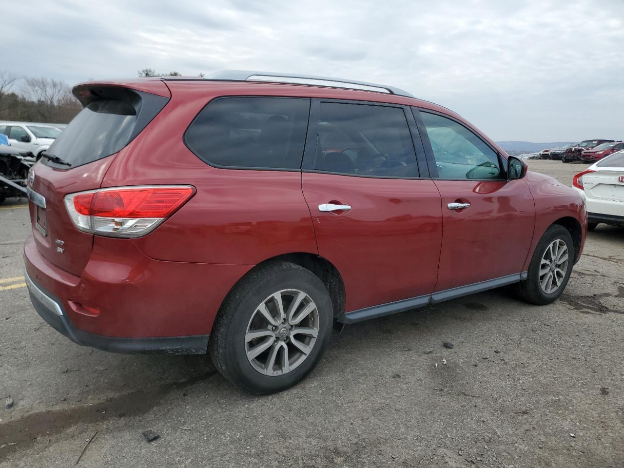 2015 Nissan Pathfinder - Image 3