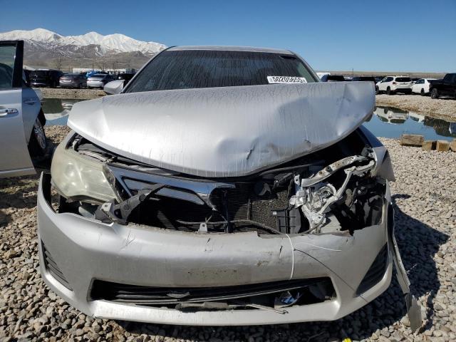  TOYOTA CAMRY 2012 Srebrny