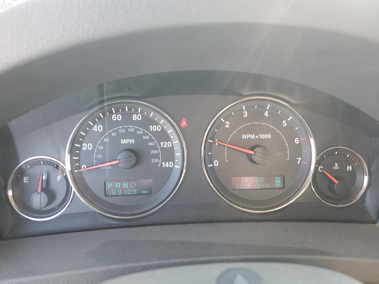 2005 Jeep Grand Cherokee - Image 9