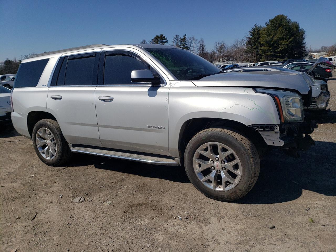 2015 GMC Yukon - Image 4
