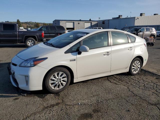 2015 Toyota Prius Plug-In 