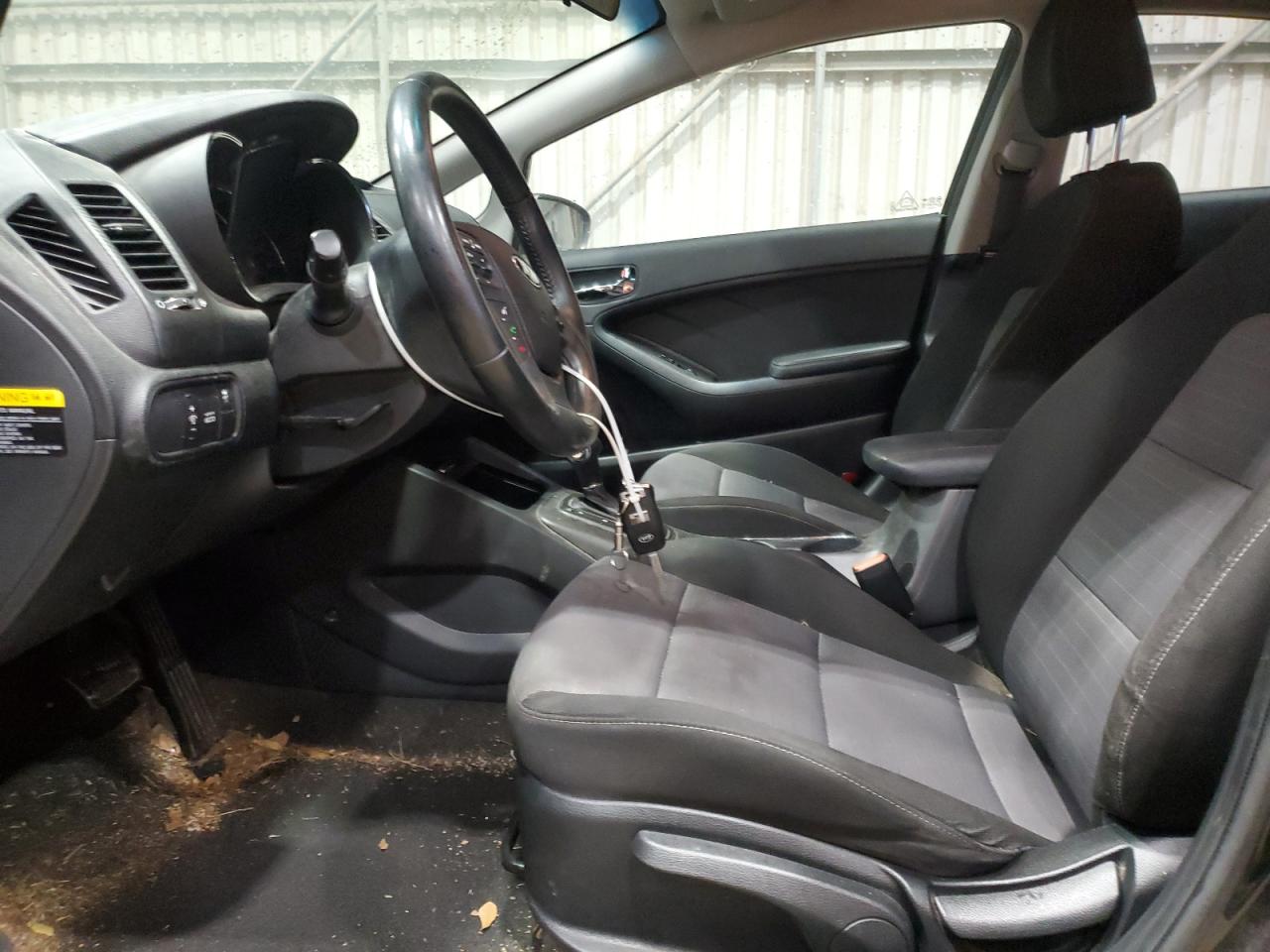 2016 Kia Forte - Image 7