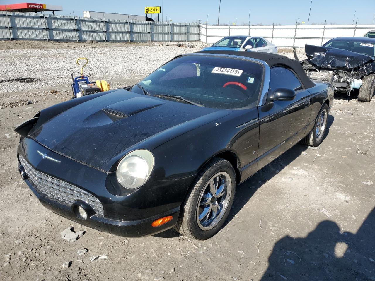 2004 Ford Thunderbird იყიდება Cahokia Heights-ში, IL - Front End