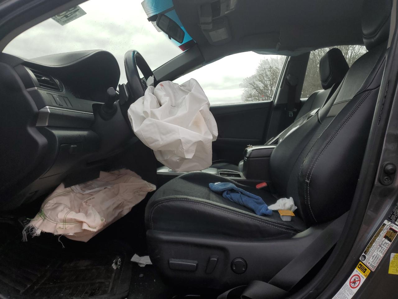 2014 Toyota Camry - Image 7