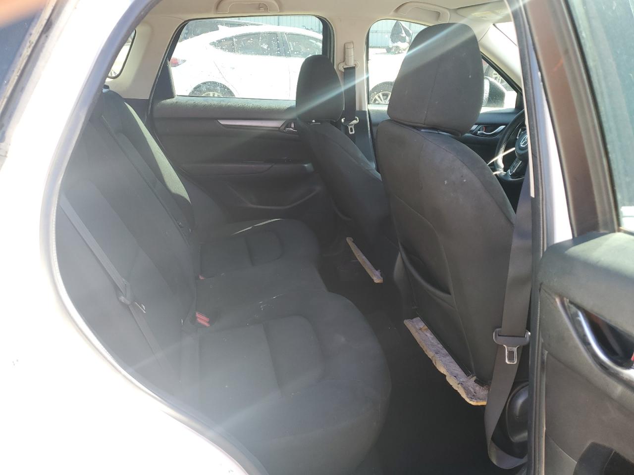 2021 Mazda CX-5 - Image 11