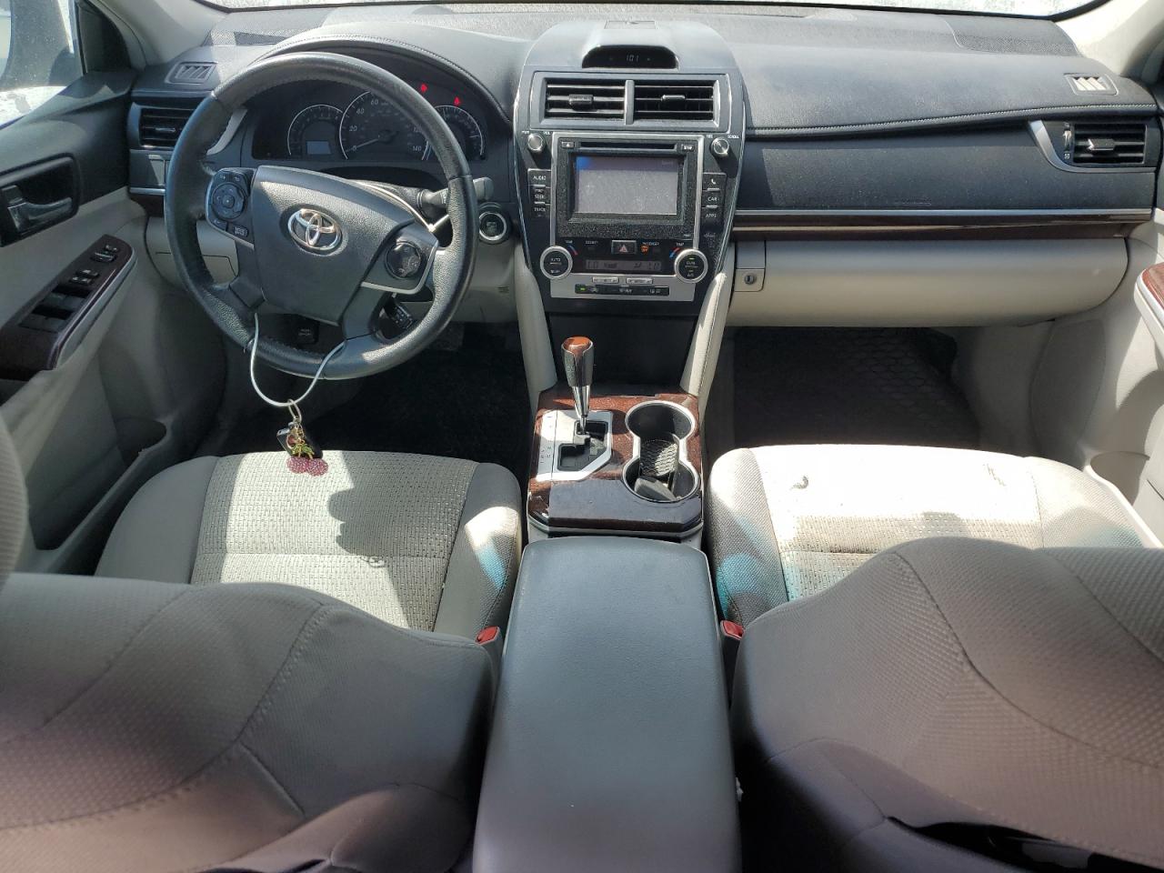 2012 Toyota Camry - Image 8