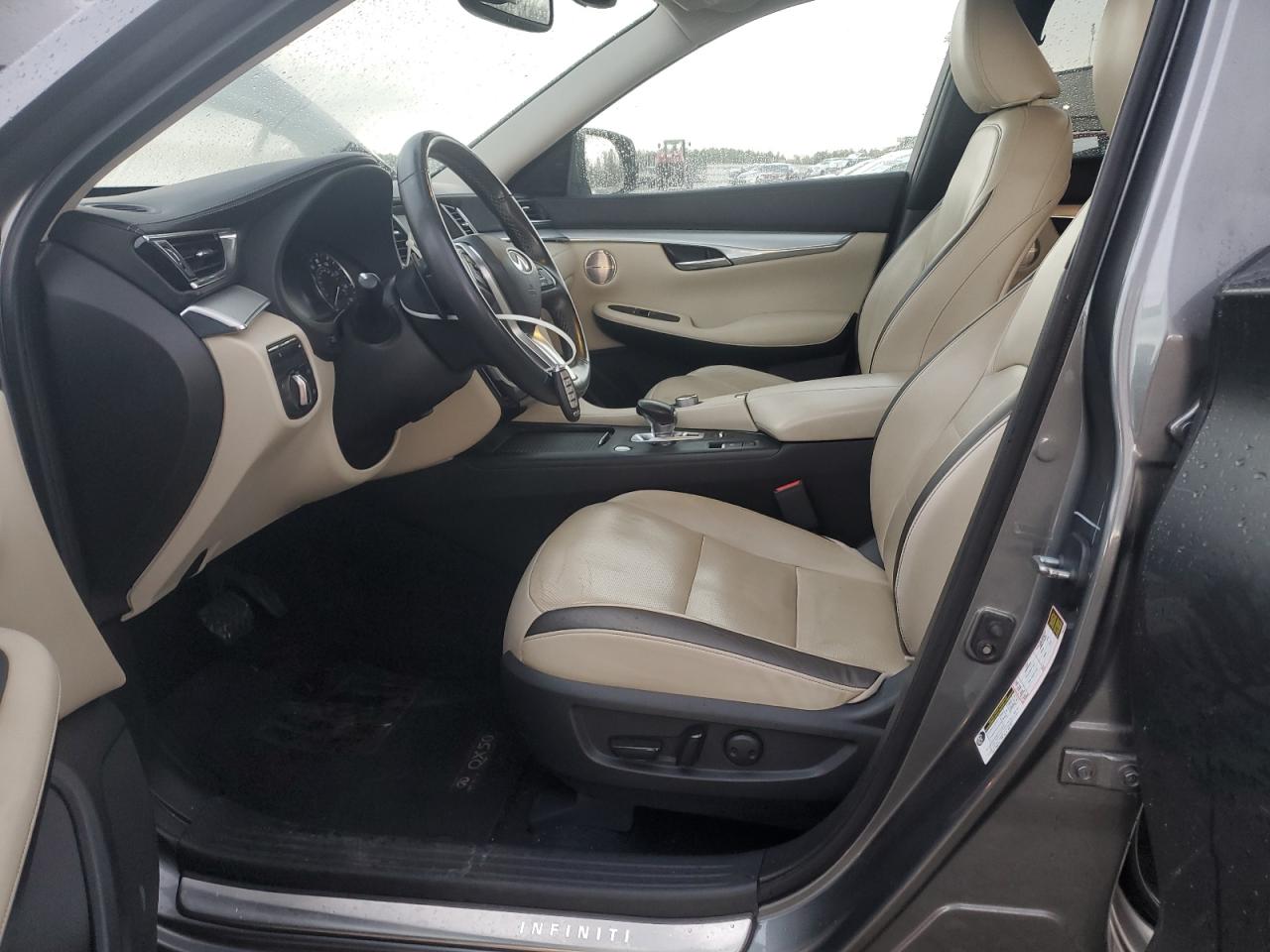 2019 Infiniti QX50 - Image 7