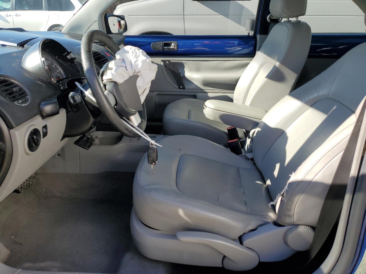 2007 Volkswagen Beetle - Image 7