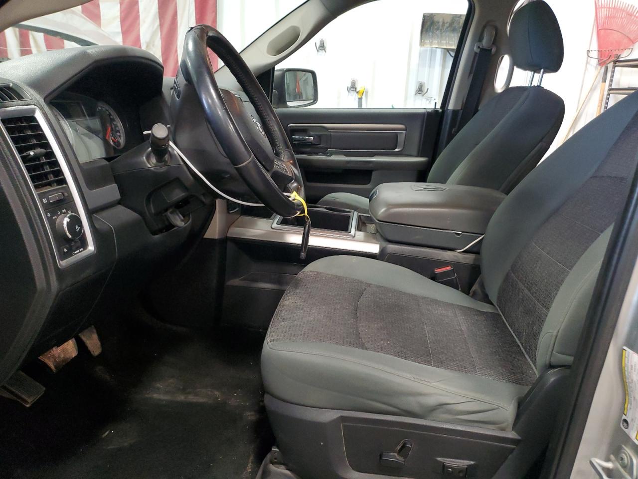 2015 RAM 1500 - Image 7