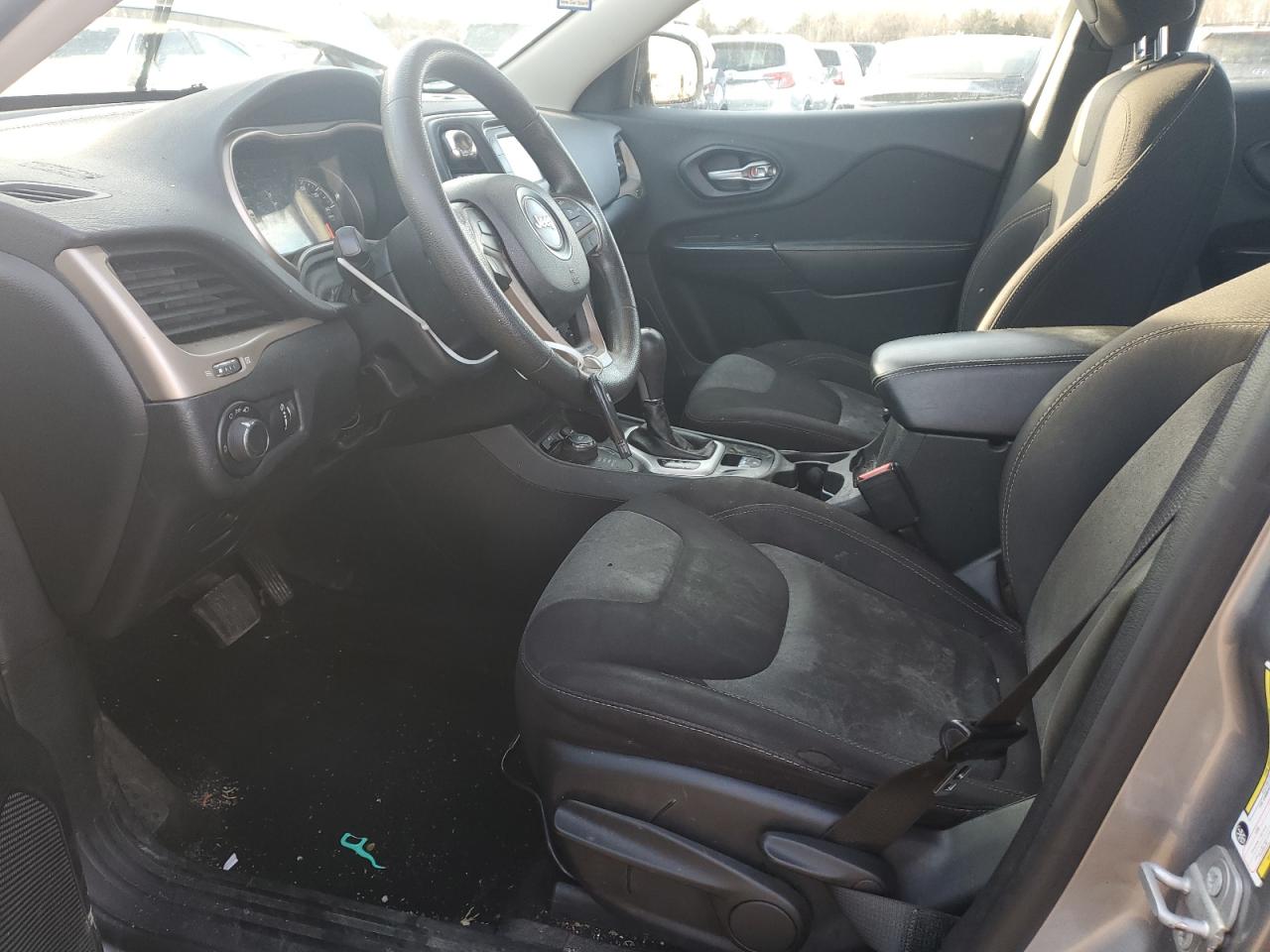 2016 Jeep Grand Cherokee - Image 7