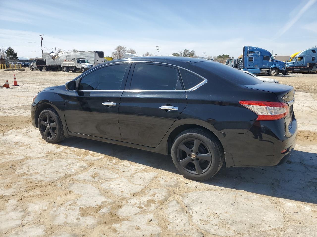 2014 Nissan Sentra - Image 2