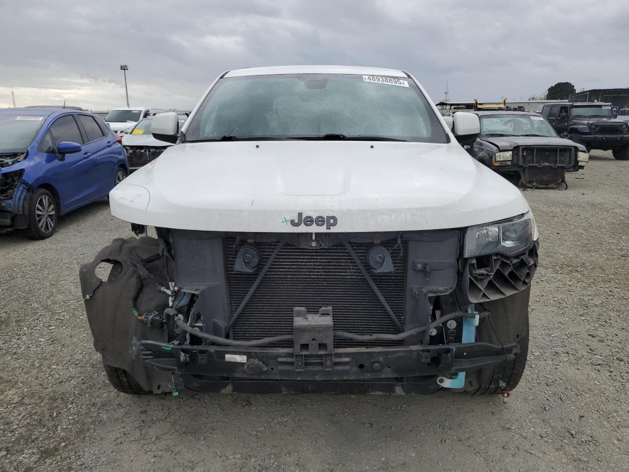 2017 Jeep Grand Cherokee - Image 5