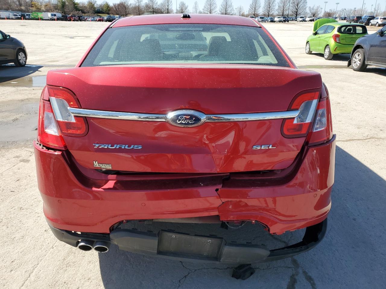 2012 Ford Taurus - Image 6