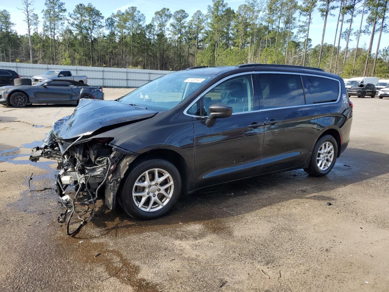 2020 Chrysler Voyager Lxi for Sale in Harleyville, SC - Front End