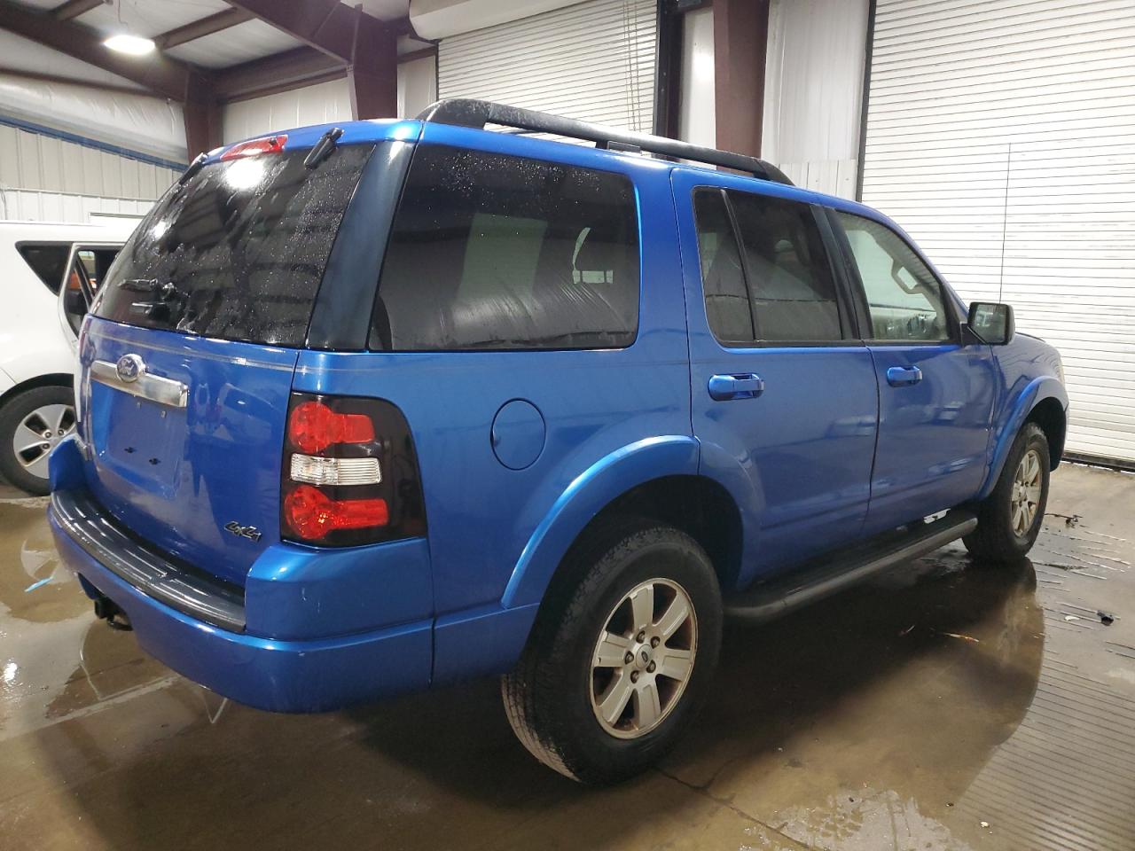 2010 Ford Explorer - Image 3