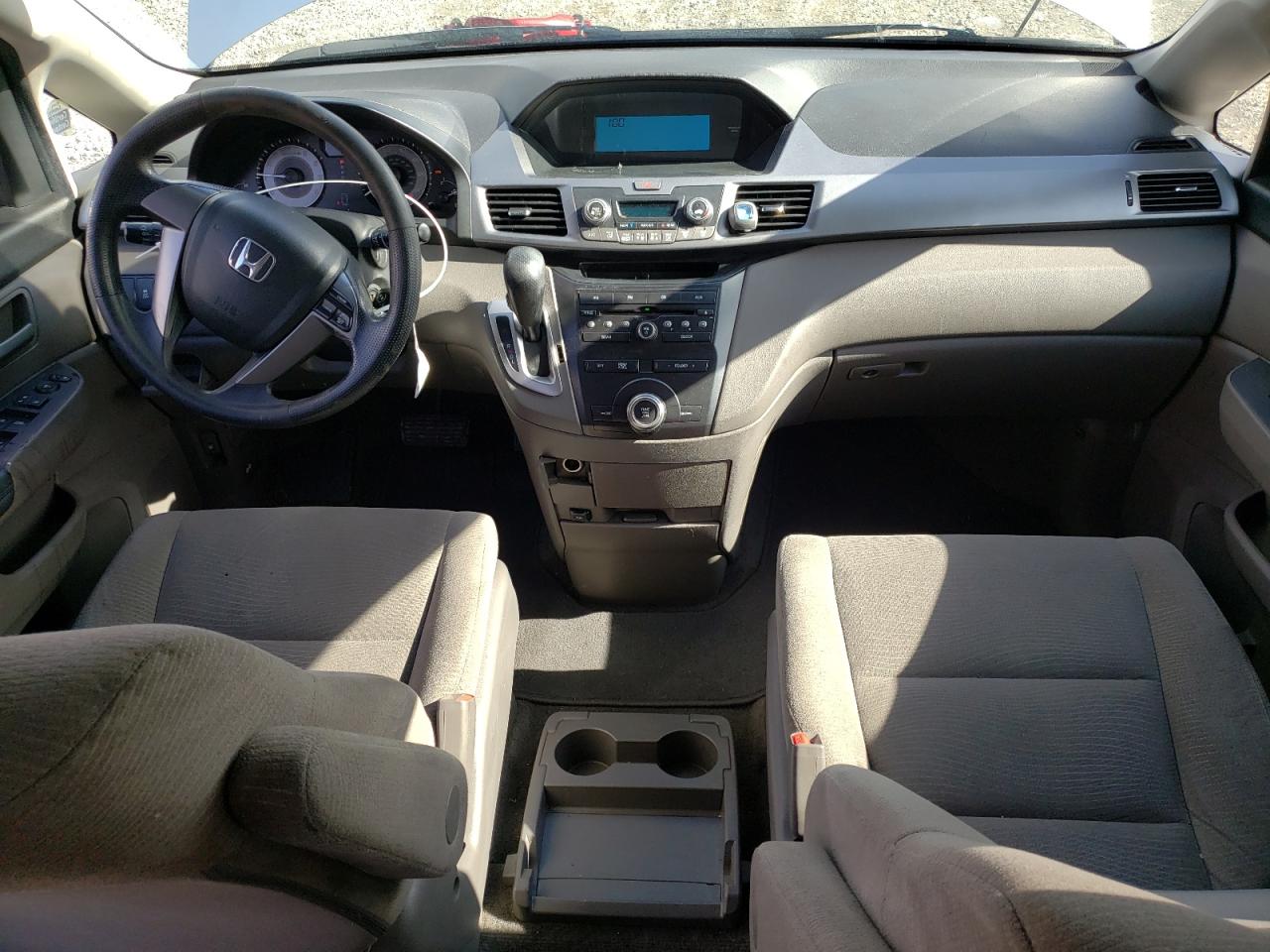 2011 Honda Odyssey - Image 8