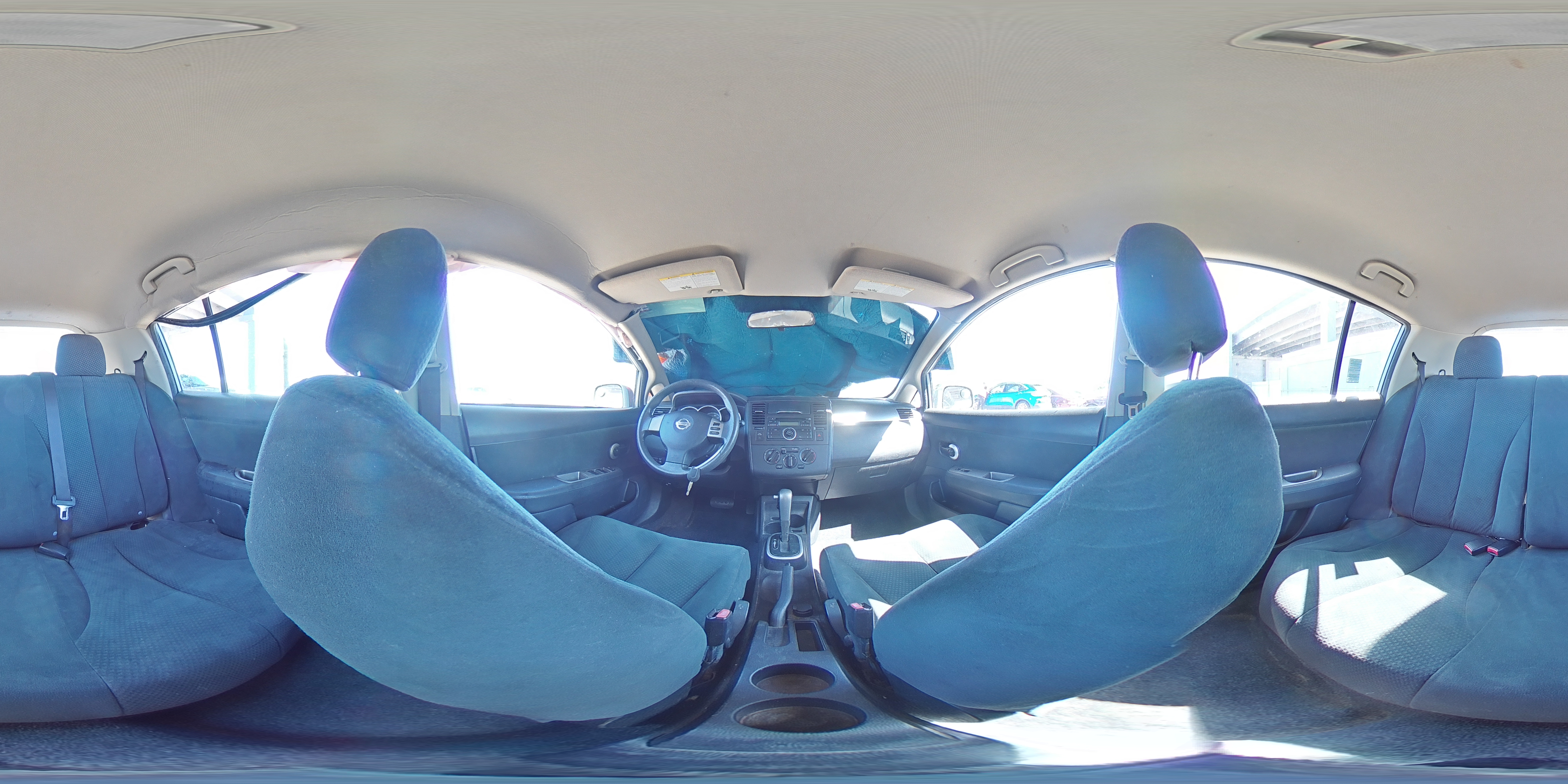 2012 Nissan Versa - Image 14