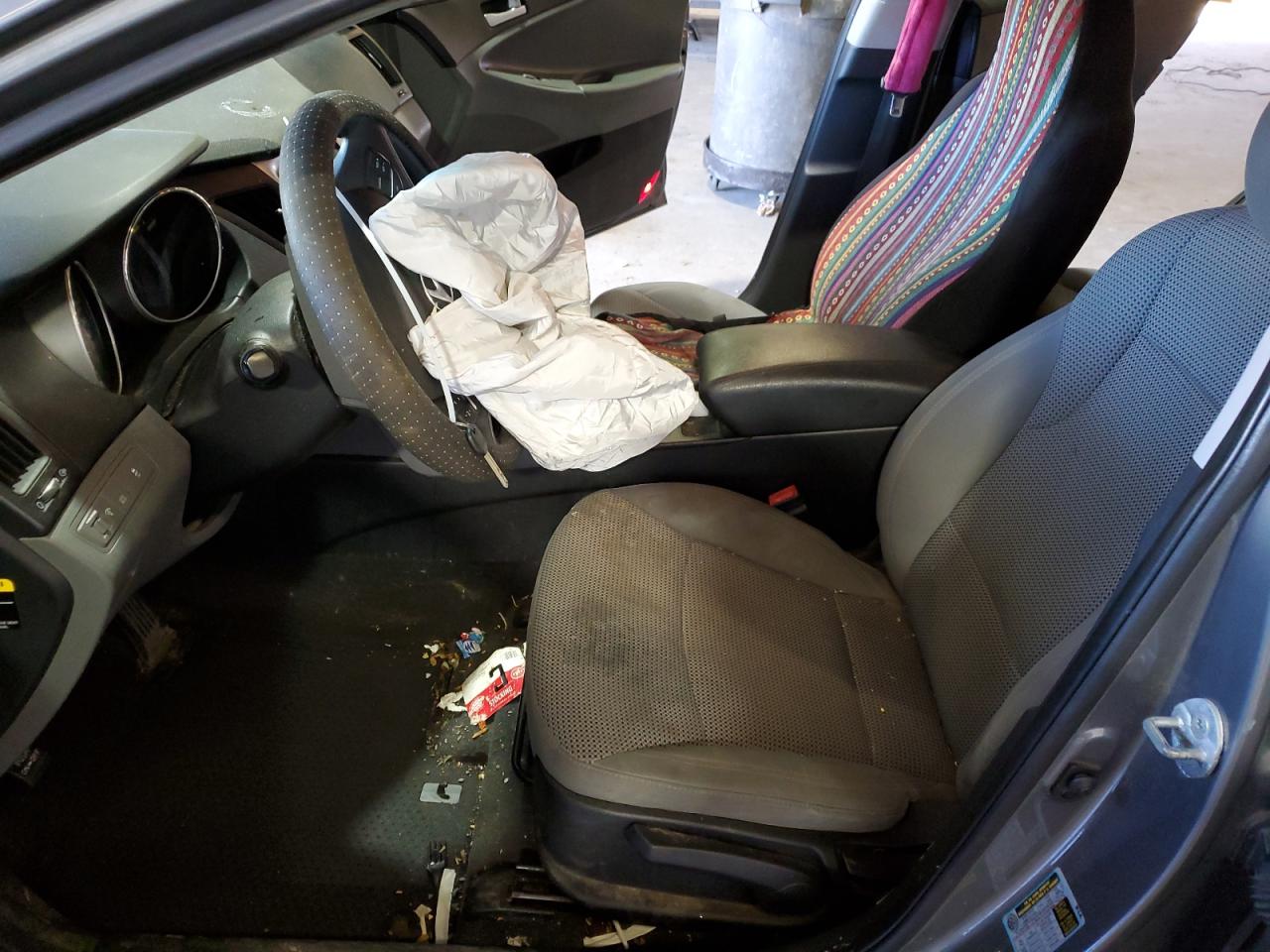 2012 Hyundai Sonata - Image 7