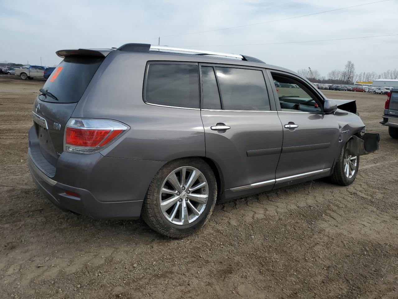 2012 Toyota Highlander - Image 3