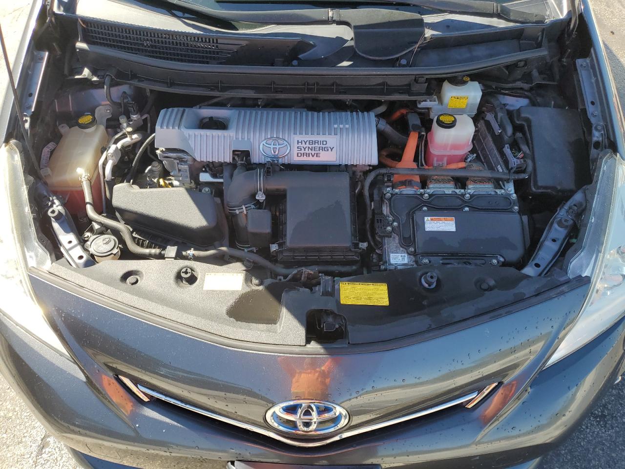 2014 Toyota Prius - Image 11