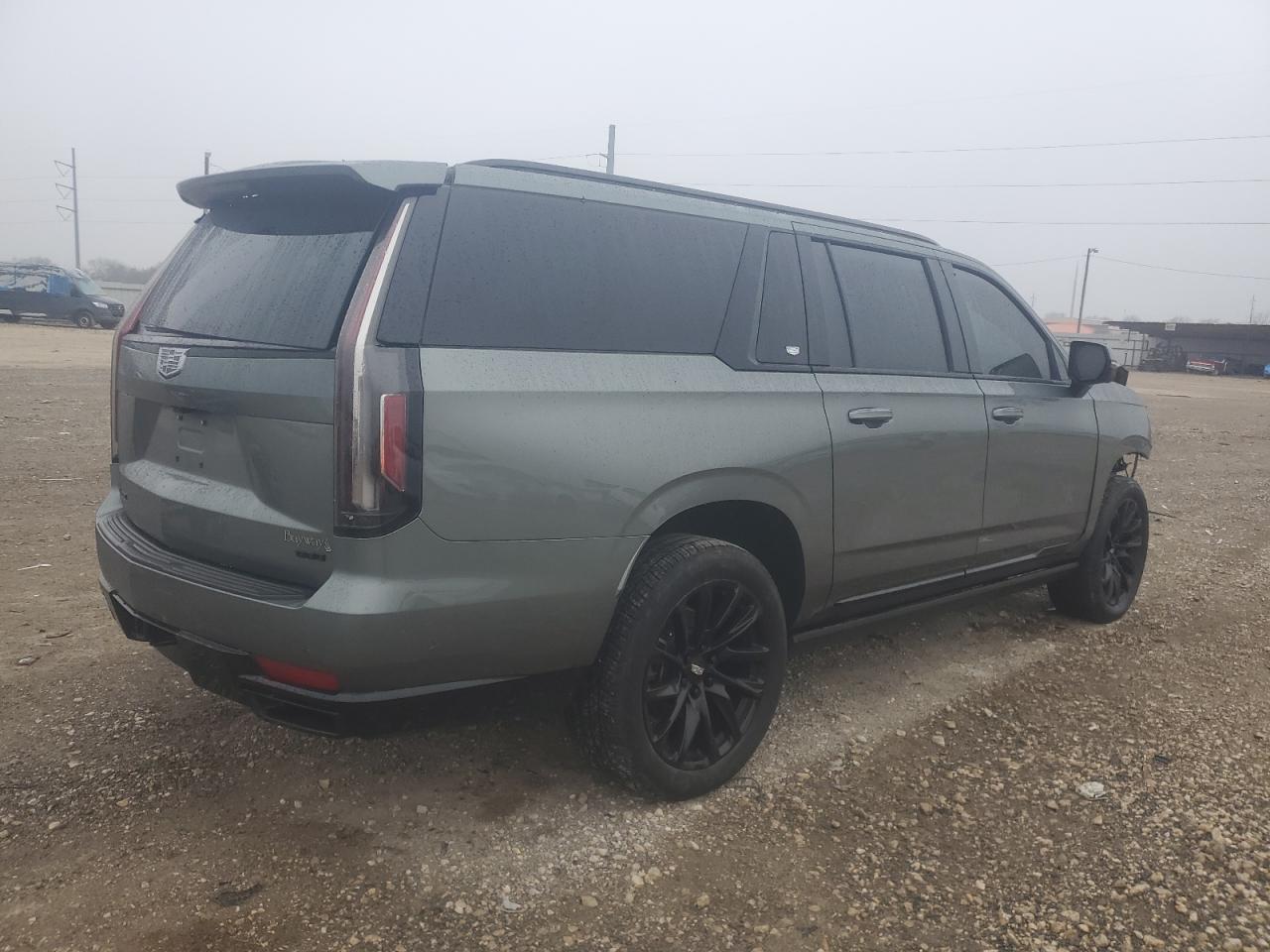 2024 Cadillac Escalade - Image 3