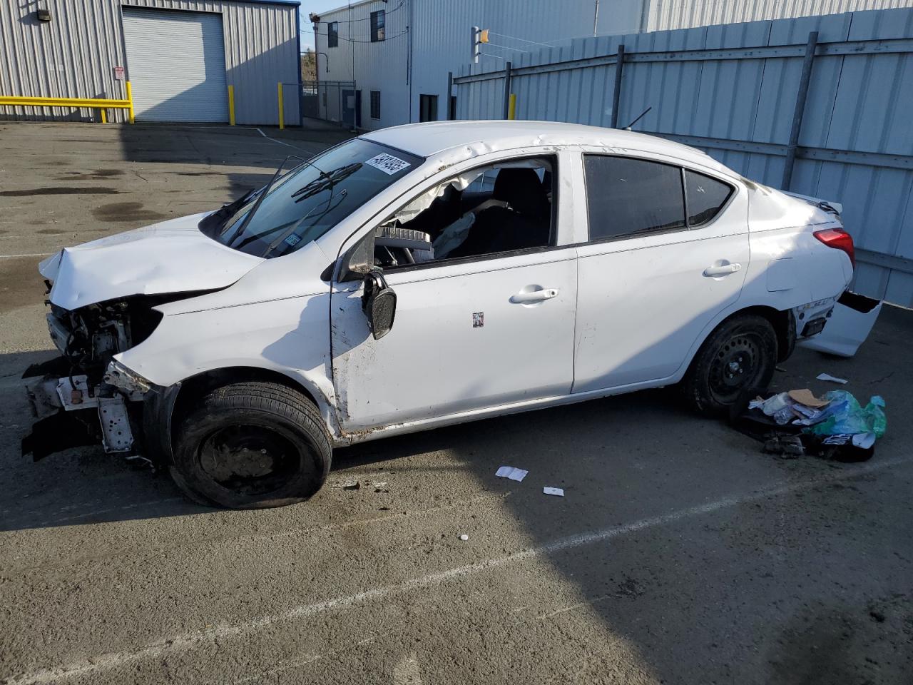 2018 Nissan Versa S de vânzare în Vallejo, CA - Rollover