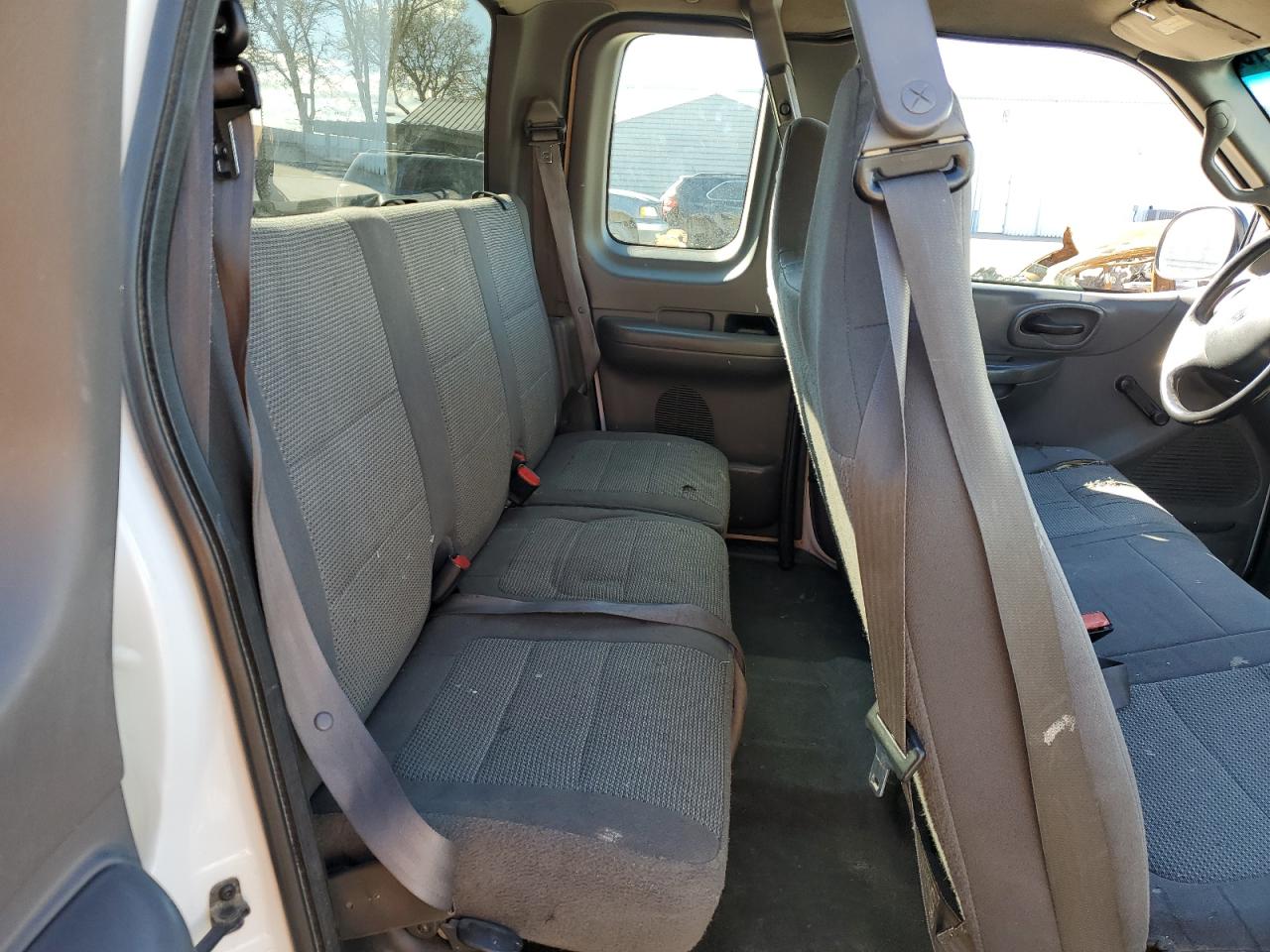 2001 Ford F-150 - Image 11