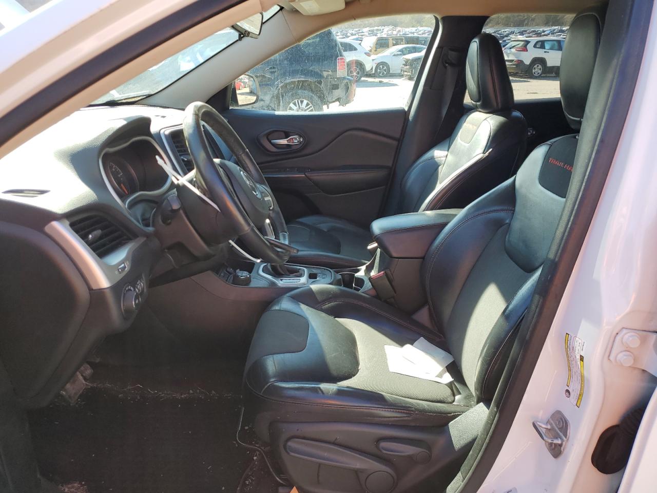 2016 Jeep Cherokee - Image 7