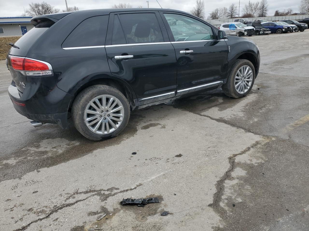 2013 Lincoln MKX - Image 3