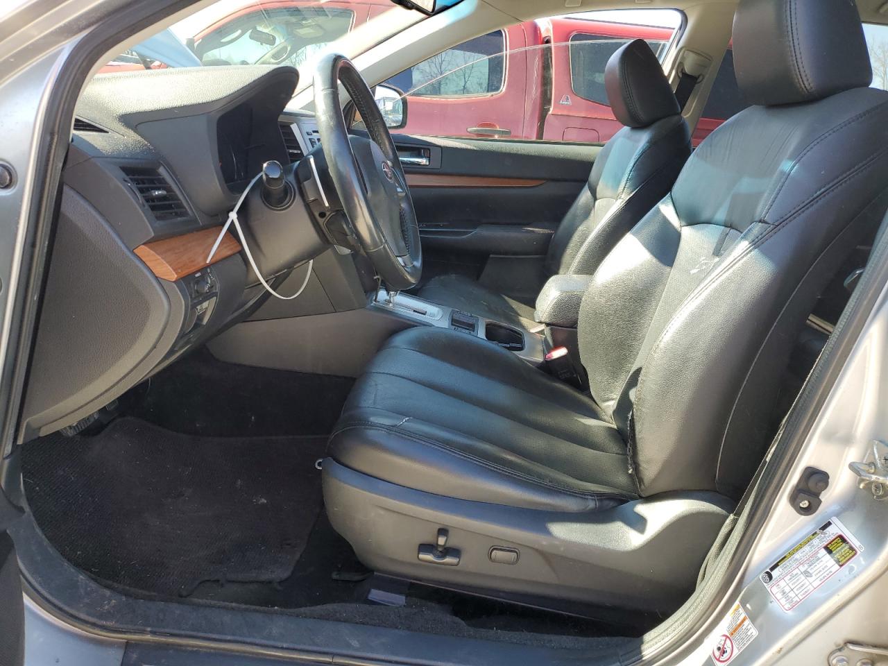 2013 Subaru Outback - Image 7