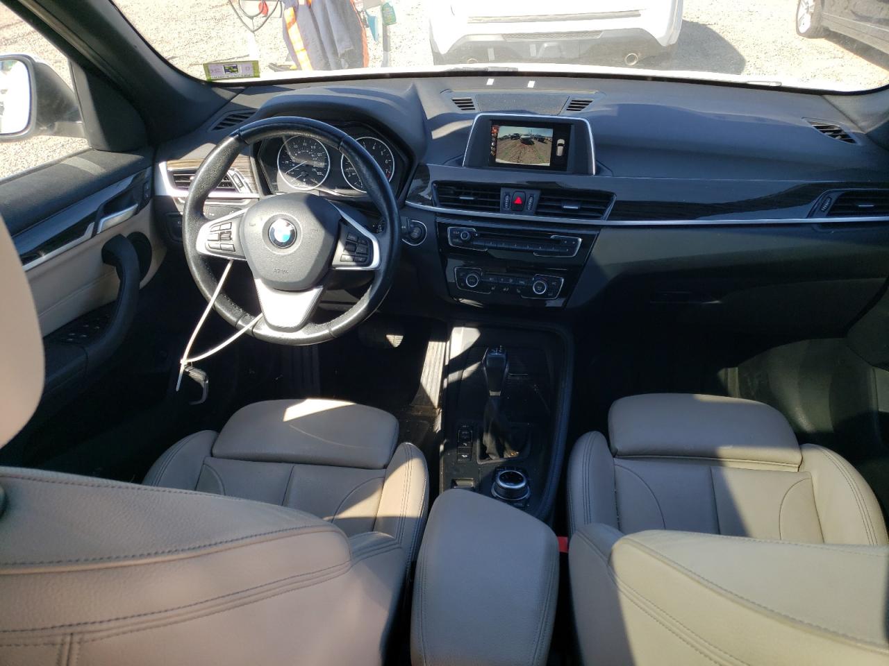 2017 BMW X1 - Image 8