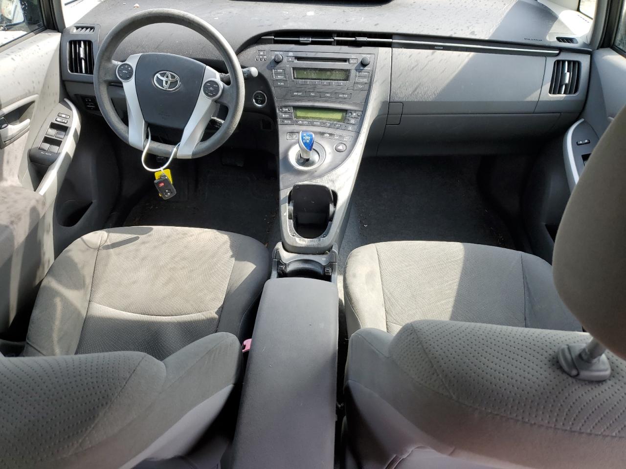 2011 Toyota Prius - Image 8