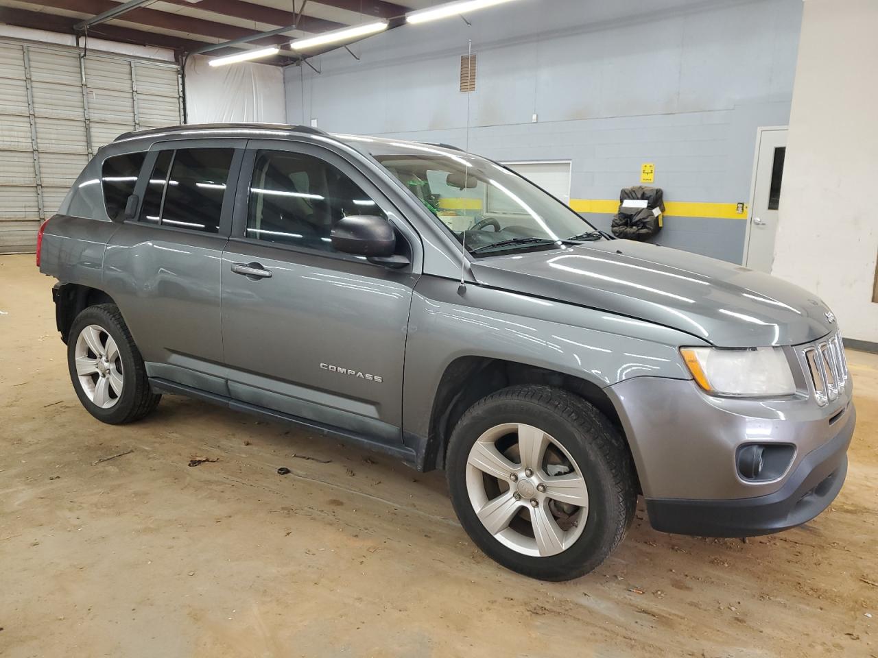 2012 Jeep Compass - Image 4