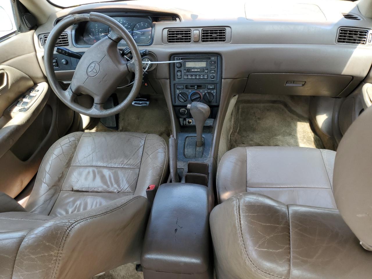 1999 Toyota Camry - Image 8