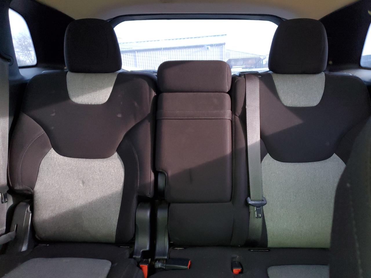 2014 Jeep Grand Cherokee - Image 10