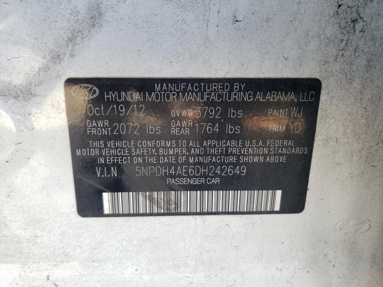 2013 Hyundai Elantra - Image 12