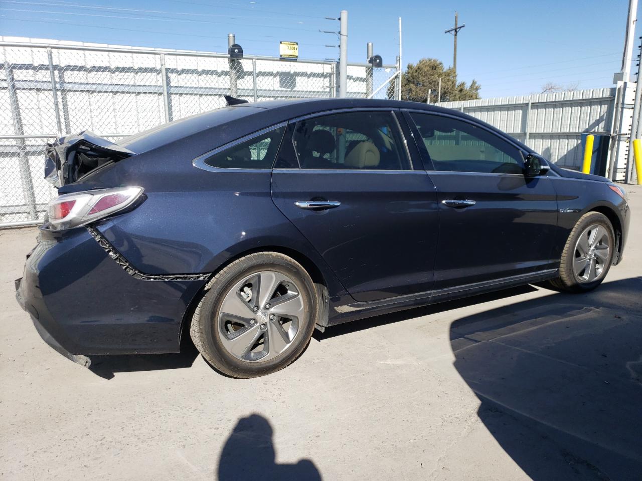 2017 Hyundai Sonata - Image 3
