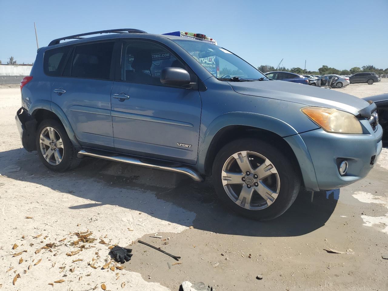 2010 Toyota RAV 4 - Image 4