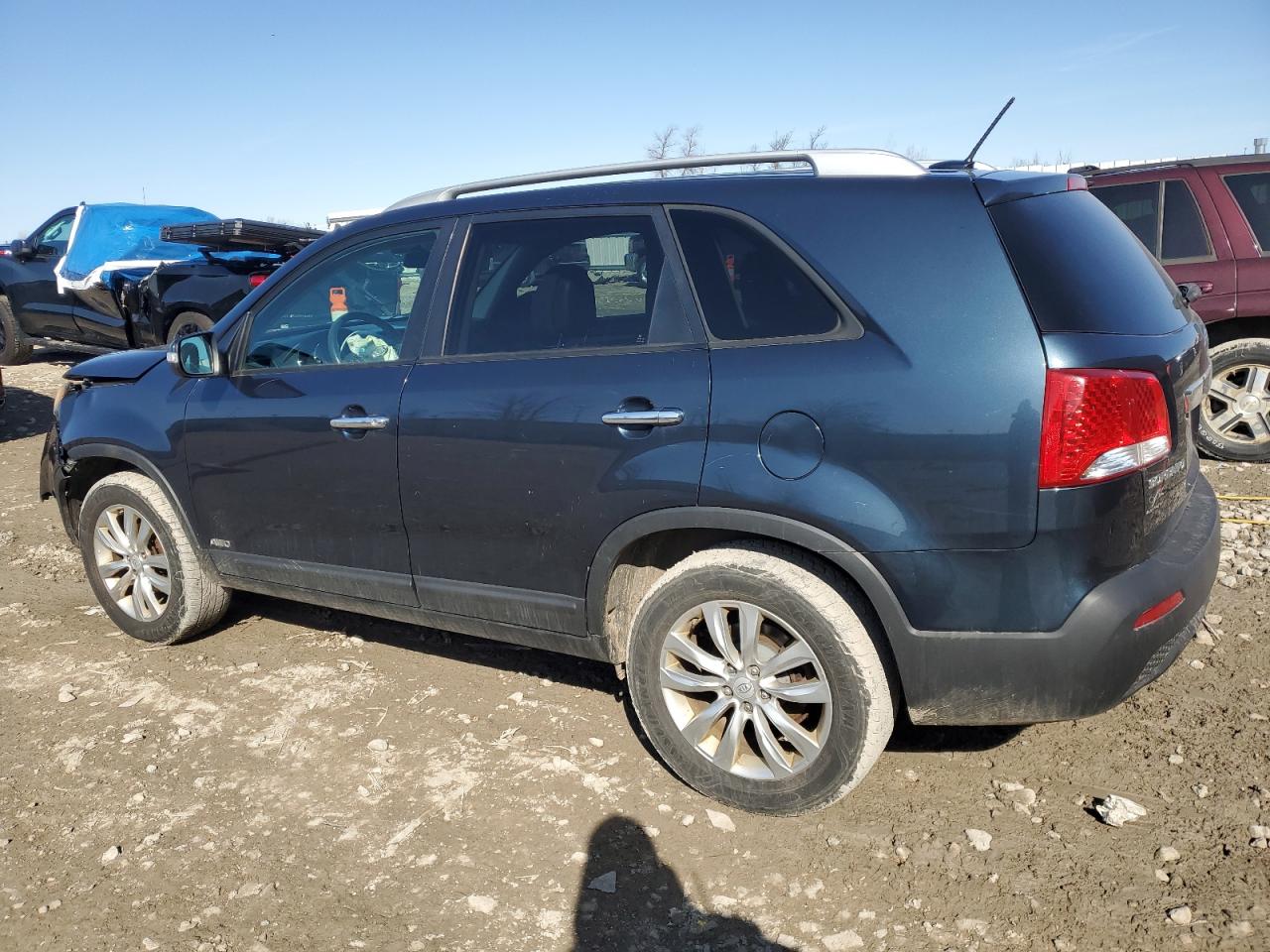 2011 Kia Sorento - Image 2