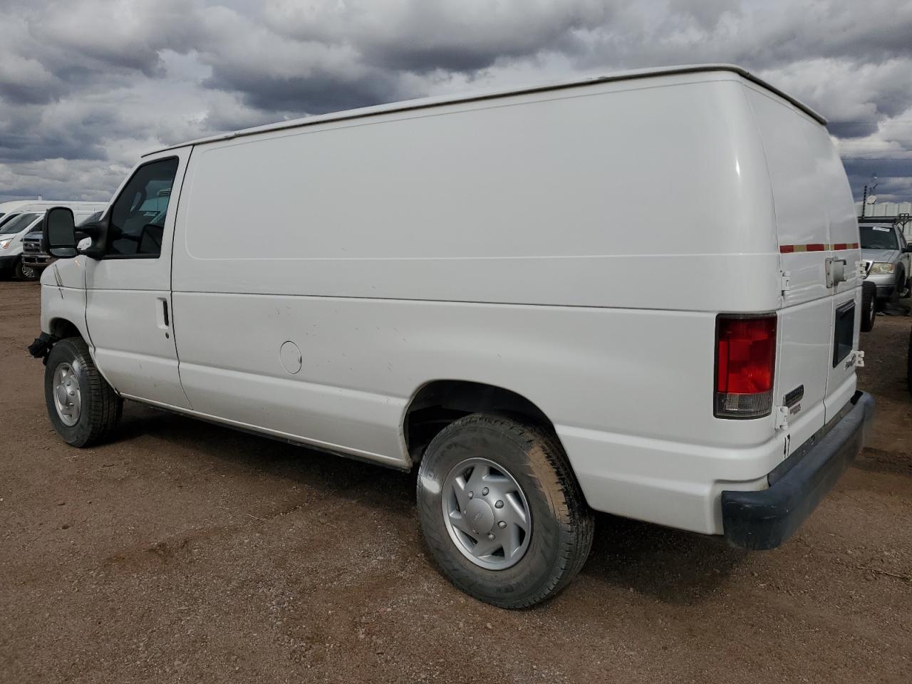 2014 Ford Econoline - Image 2