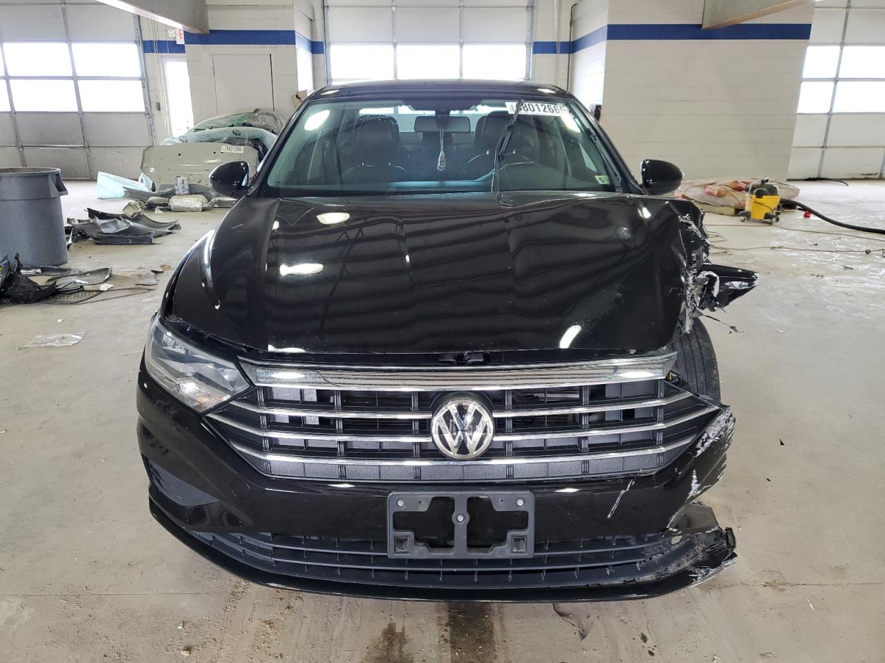 2019 Volkswagen Jetta - Image 5