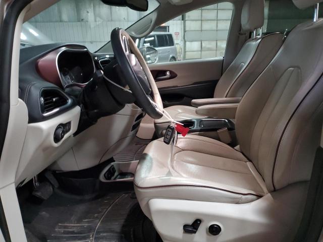 Minivans CHRYSLER PACIFICA 2017 Złoty