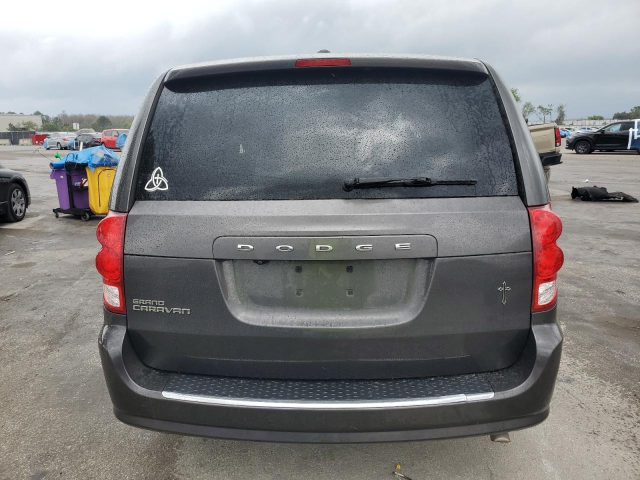 2019 Dodge Caravan - Image 6