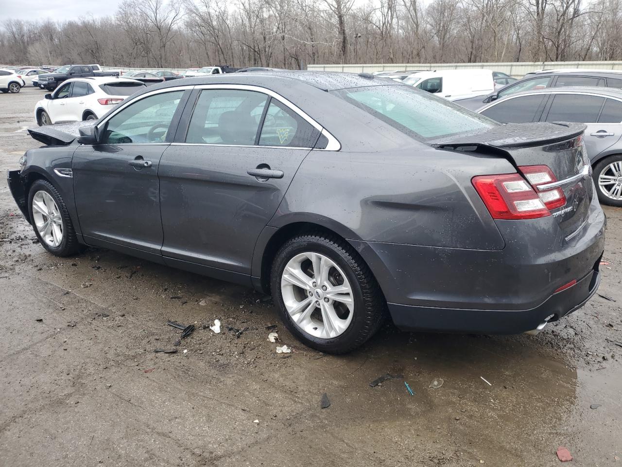 2017 Ford Taurus - Image 2