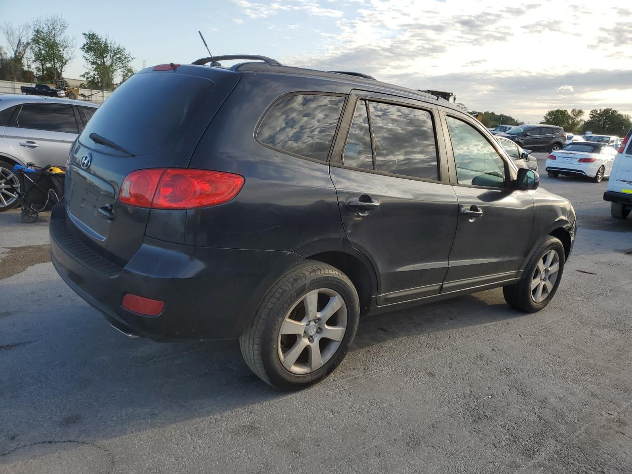 2007 Hyundai Santa Fe - Image 3